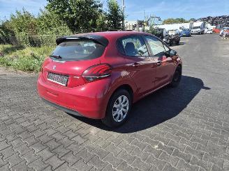 demontáž osobní automobily Peugeot 208 1.2 Vti 2017/7