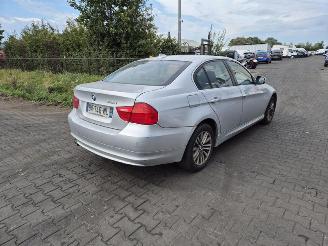 Vrakbiler auto BMW 3-serie 318d 2010/1