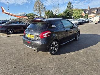 krockskadad bil auto Peugeot 208 1.6 16v GTi 2014/2