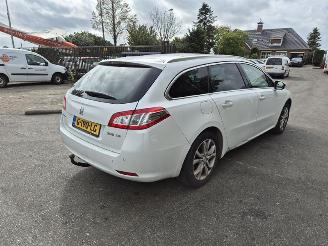 krockskadad bil auto Peugeot 508 SW 1.6 HDiF 2014/1
