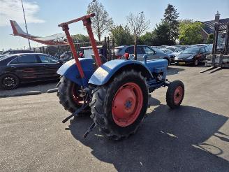 krockskadad bil machine Ford  Super Dexta 1996/1