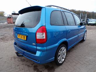 Opel Zafira 2.0-16v OPC picture 3
