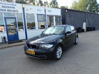 krockskadad bil auto BMW 1-serie 116i Business Line 2009/3