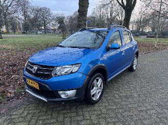 Vaurioauto  passenger cars Dacia Sandero  2013/1
