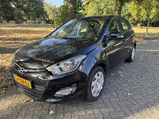 Coche accidentado Hyundai I-20  2015/1