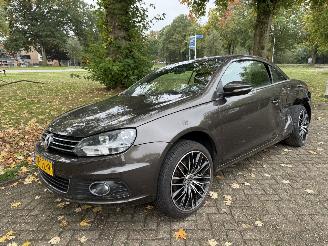 Damaged car Volkswagen Eos  2011/1