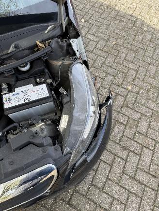 Peugeot 108  picture 17