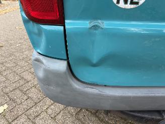 Toyota Hi-Ace  picture 10