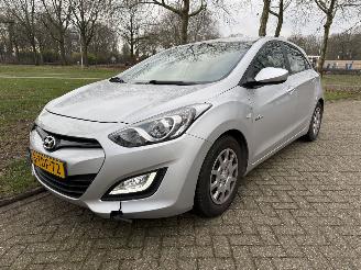 skadebil auto Hyundai I-30  2014/1