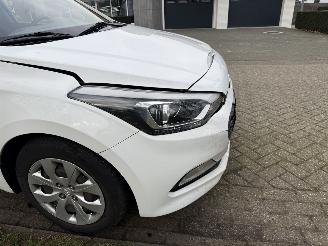 Hyundai I-20  picture 18