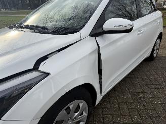 Hyundai I-20  picture 11