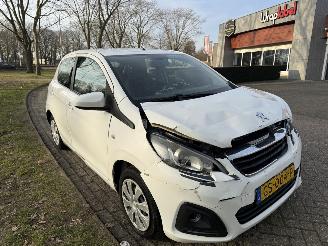 Peugeot 108  picture 7