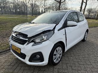 damaged passenger cars Peugeot 108  2015/1