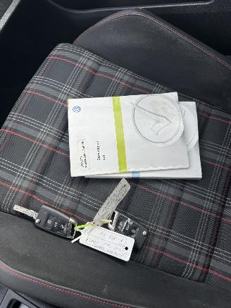 Volkswagen Golf 2.0 gti automaat picture 27