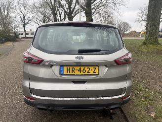 Ford S-Max  picture 4