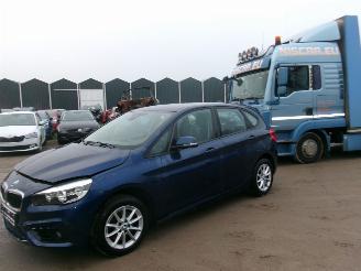 krockskadad bil auto BMW 2-serie 218 i Active Tourer 2015/6