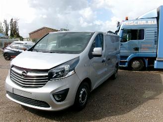 krockskadad bil bedrijf Opel Vivaro 1.6 Dtci  Edition Bestelwagen 2900 2018/2