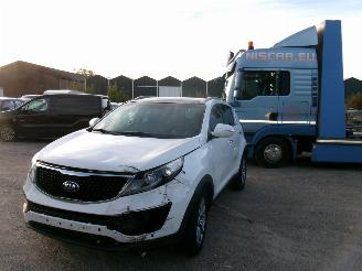 Coche accidentado Kia Sportage 1.7 CRDT Fusion 2016/1
