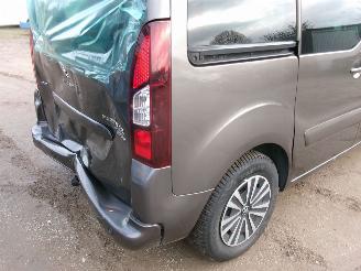 Peugeot Partner Tepee 1.2 Tepee Active picture 12