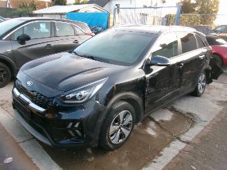damaged passenger cars Kia Niro 1.6 Hybride Lounge 2020/12