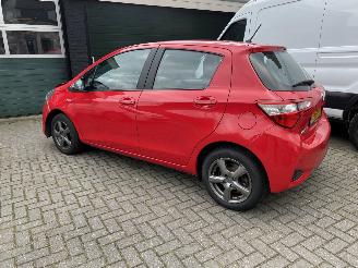 Toyota Yaris 1.5 Hybrid 5drs VASTE PRIJS. picture 2