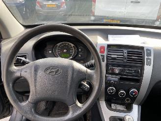 Hyundai Tucson 2.0i Dynamic version Van/Grijs kenteken VASTE PRIJS picture 28