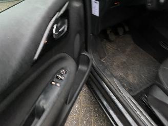 Citroën DS3 e-HDI 1.6 So Chic picture 22