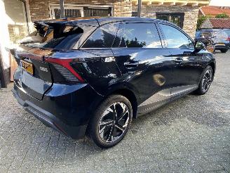 damaged passenger cars MG MG4 150KW Luxury 64 KWh 2023/4