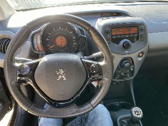 Peugeot 108 1.0 e-VTi Active picture 3