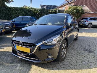 krockskadad bil auto Mazda 2 Automaat 1.5 SkyActive-G GT-M 2015/6