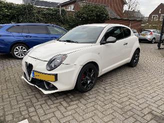Vaurioauto  passenger cars Alfa Romeo MiTo Auto is gereserveerd 0.9 TwinAir Eco Super 71485km Vaste Prijs. 2017/3