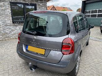 Renault Modus Automaat 1.6 82KW VASTE PRIJS picture 10
