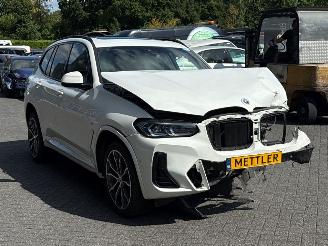 krockskadad bil auto BMW X3 xDrive M Pakket 30i Benzine 1.998cc 180kW (245pk) 4x4 2023/6