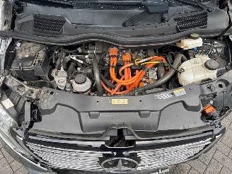 Mercedes V-klasse EQV 300 AMG MPV  Elektrisch  150kW (204pk) FWD 2020-06 picture 17
