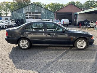 BMW 5-serie 525 tds Sedan 4Dr Diesel 2.498cc 105kW (143pk) RWD picture 6
