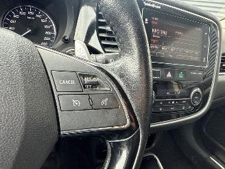Mitsubishi Outlander 7 Persoons 2.0 16V 4x2 SUV  Benzine 1.998cc 110kW (150pk) FWD picture 25