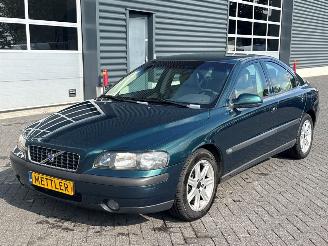 Avarii autoturisme Volvo S-60 2.4 20V 170 Sedan 4Dr Benzine 2.435cc 125kW (170pk) 2001/8