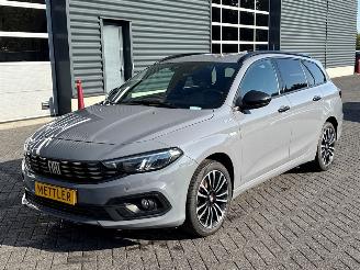 Schadeauto Fiat Tipo 1.0 T3 12V Combi/o  Benzine 999cc 73kW (99pk) FWD 2021/12