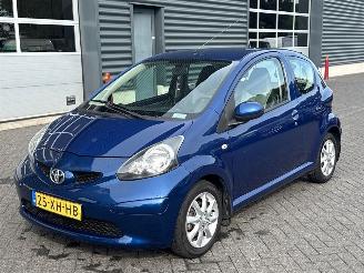 Schadeauto Toyota Aygo 1.0 12V VVT-i Hatchback  Benzine 998cc 50kW (68pk) FWD 2008/1