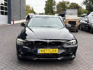 BMW 3-serie 320i 2.0 16V Combi/o  Benzine 1.997cc 135kW (184pk) RWD picture 8