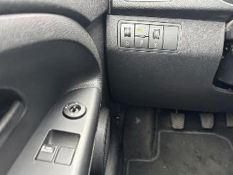 Kia Venga 1.4 CVVT 16V MPV  Benzine 1.396cc 66kW (90pk) FWD picture 21