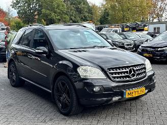 Mercedes ML 3.0 ML-280 CDI 4-Matic V6 24V SUV  Diesel 2.987cc 140kW (190pk) 4x4 picture 7
