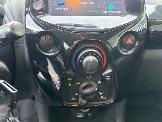 Peugeot 108 1.0 12V VVT-i Hatchback  Benzine 998cc 53kW (72pk) FWD picture 17