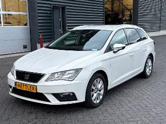 Coche accidentado Seat Leon SPORTOURER ST 1.5 TSI 16V Combi/o 4Dr Benzine 1.495cc 96kW (131pk) FWD 2014/11