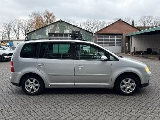 Volkswagen Touran 1.6 FSI 16V MPV  Benzine 1.598cc 85kW (116pk) FWD picture 6