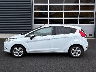 Ford Fiesta 1.4 16V Hatchback  Benzine 1.388cc 71kW (97pk) FWD picture 2