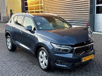 krockskadad bil auto Volvo XC40 2.0 T4 Geartronic 16V SUV  Benzine 1.969cc 140kW (190pk) 2018/7