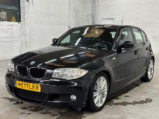 Coche accidentado BMW 1-serie 116i 1.6 16V Hatchback 4Dr Benzine 1.596cc 85kW (116pk) RWD 2006/9