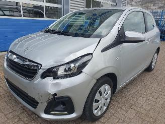 Schadeauto Peugeot 108 1.0 AUTOMAAT 2015/6