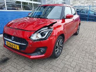 Voiture accidenté Suzuki Swift 1.2 Style Smart Hybrid 2023/4
